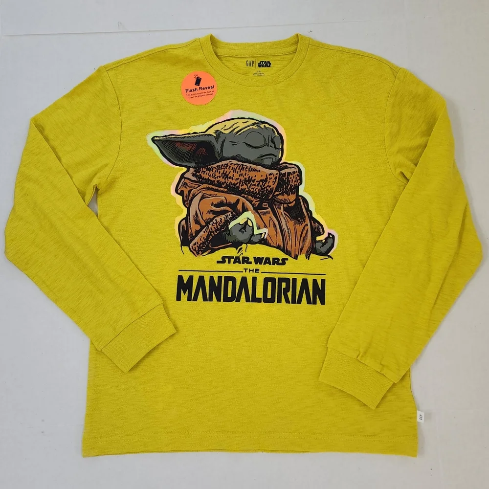 Gap Baby Yoda Neon Yellow Graphic Image Changing Long Sleeve Crew Tee Shirt - Picture 10 of 10